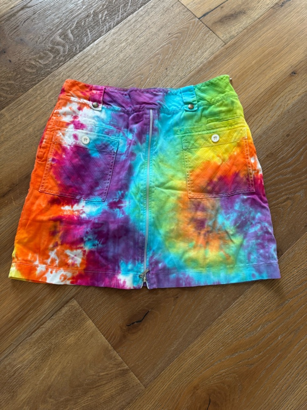 Vibrant Tie-Dye Zip Front Mini Skirt/skort
